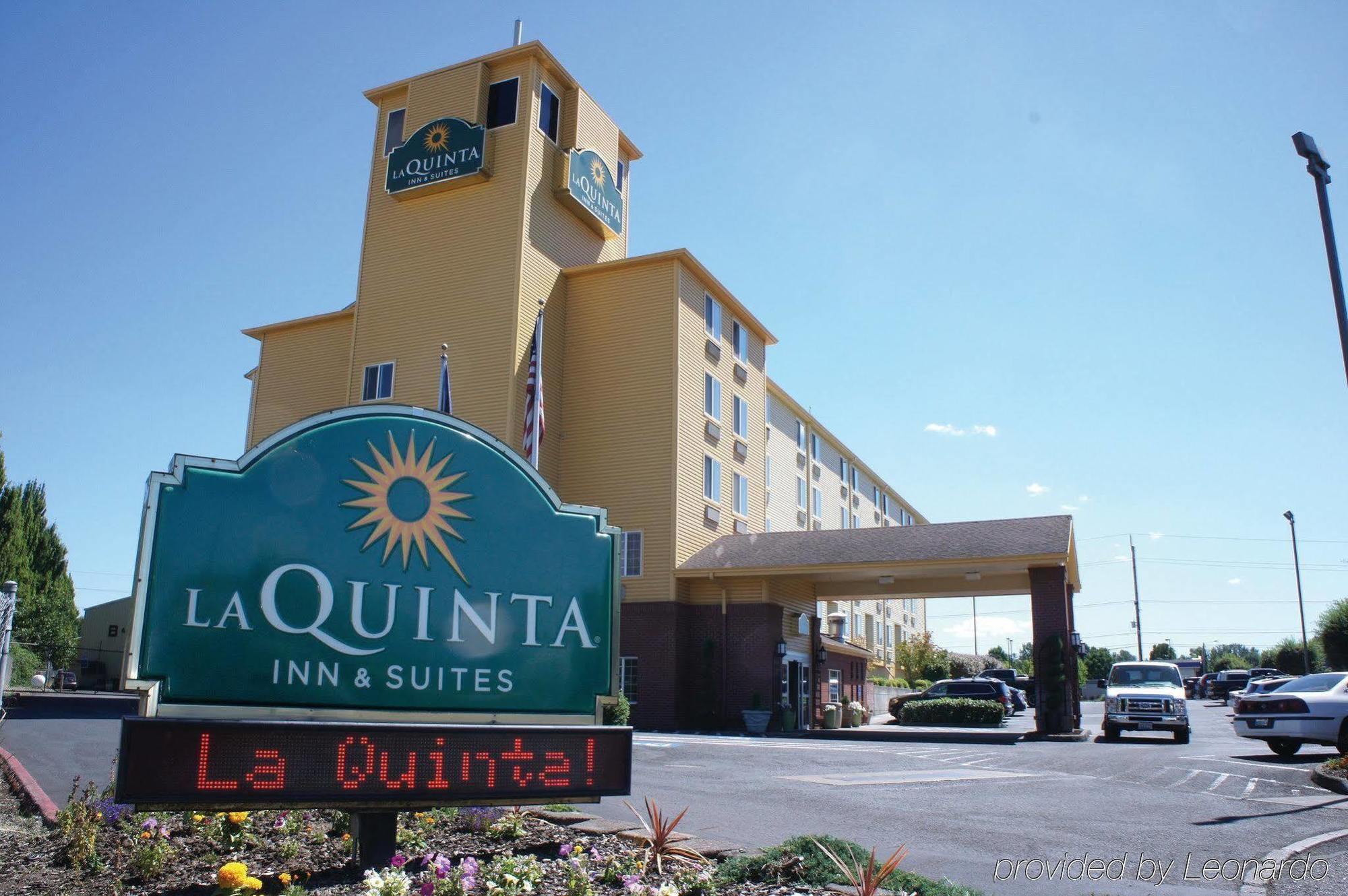 La Quinta By Wyndham Portland Airport Hotel Exterior photo